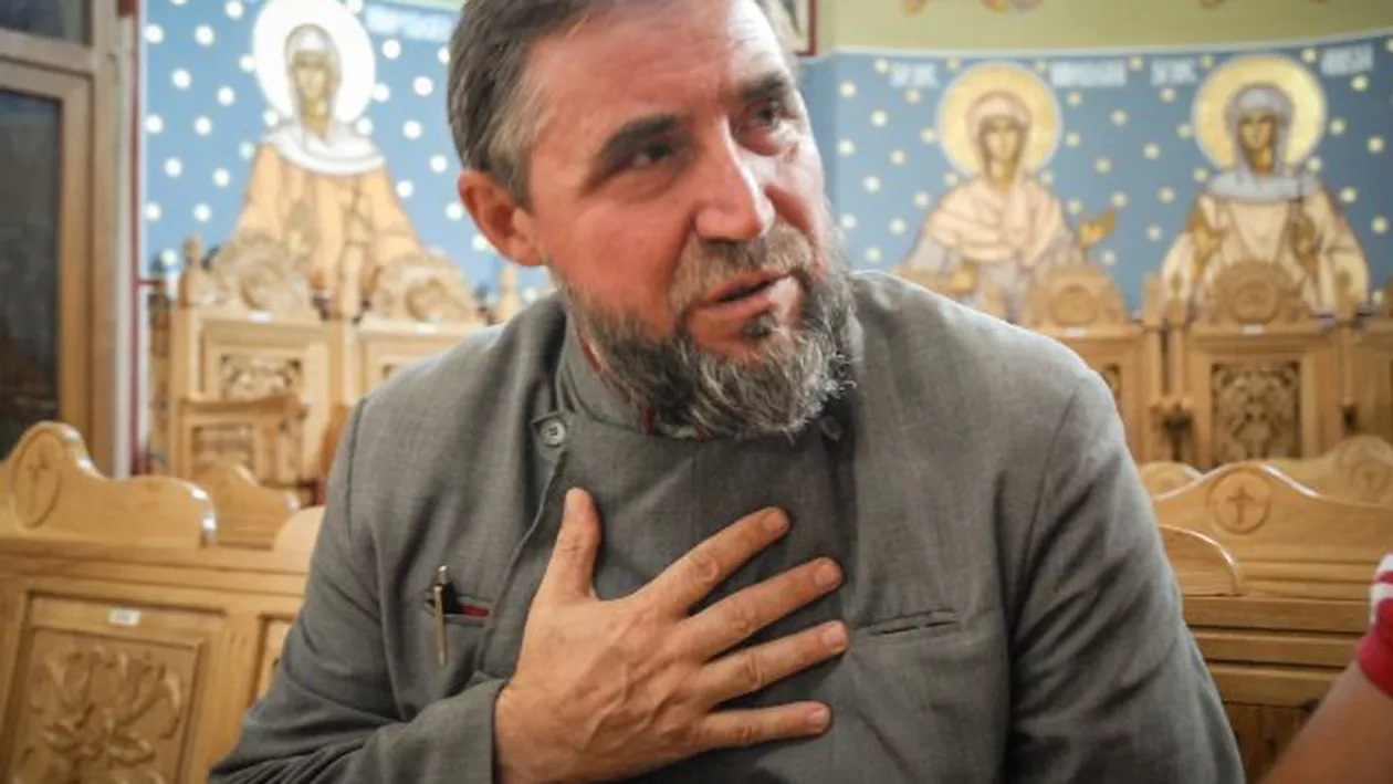 Preotul Achim Băcilă, după ce a ajuns în spital cu COVID: „Antivacciniștii sunt influențați malefic de duhurile demonice”