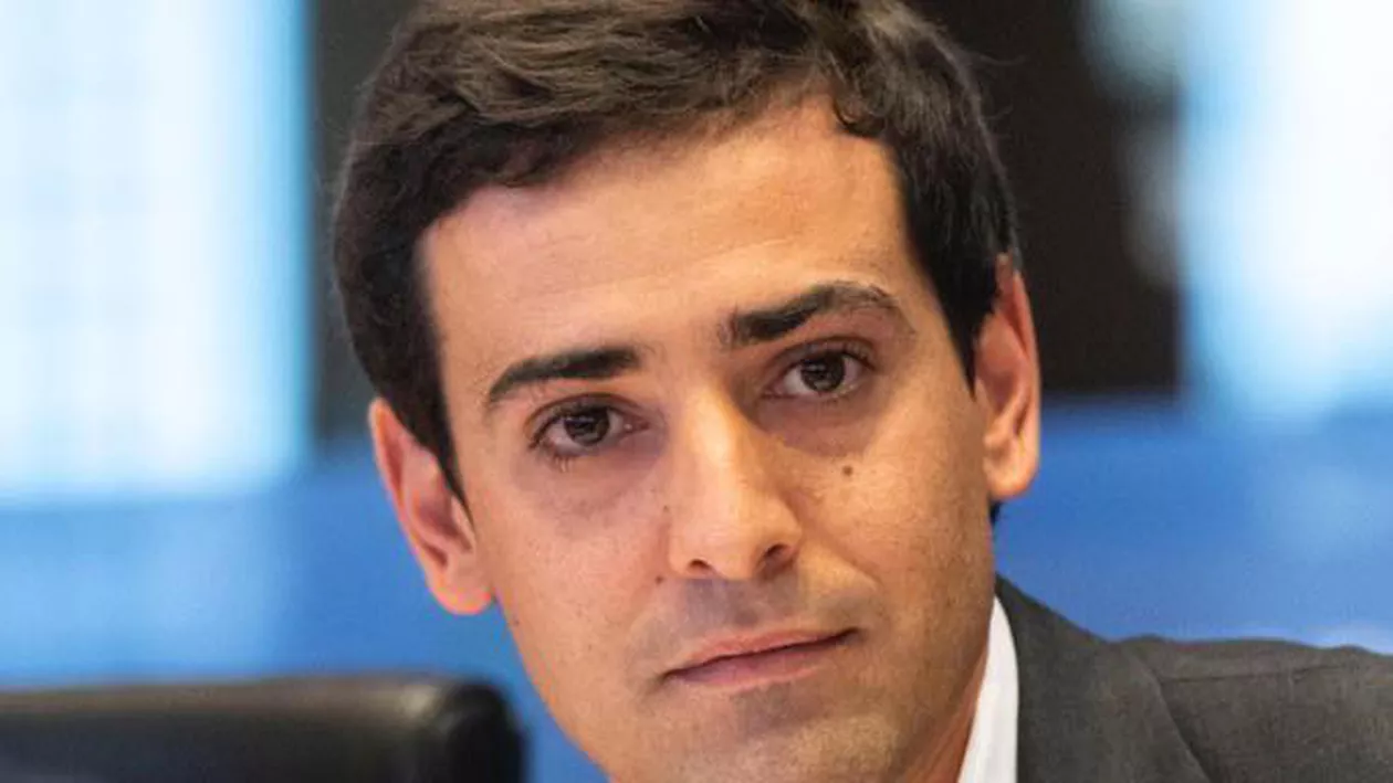 Eurodeputatul Stéphane Séjourné a fost ales președinte al grupului politic Renew Europe