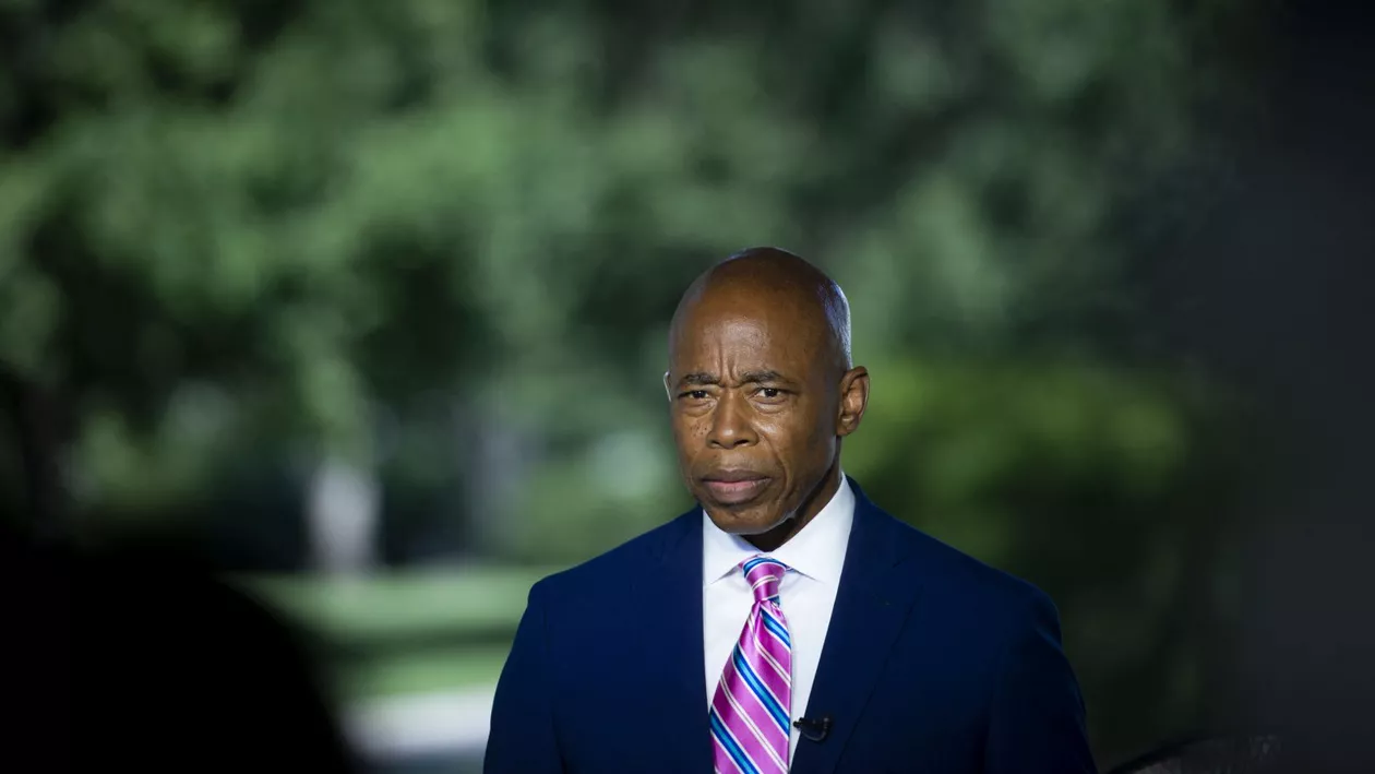 Eric Adams a devenit al doilea primar de culoare din istoria New York-ului. Va gestiona un buget de 98,7 miliarde de dolari (VIDEO)