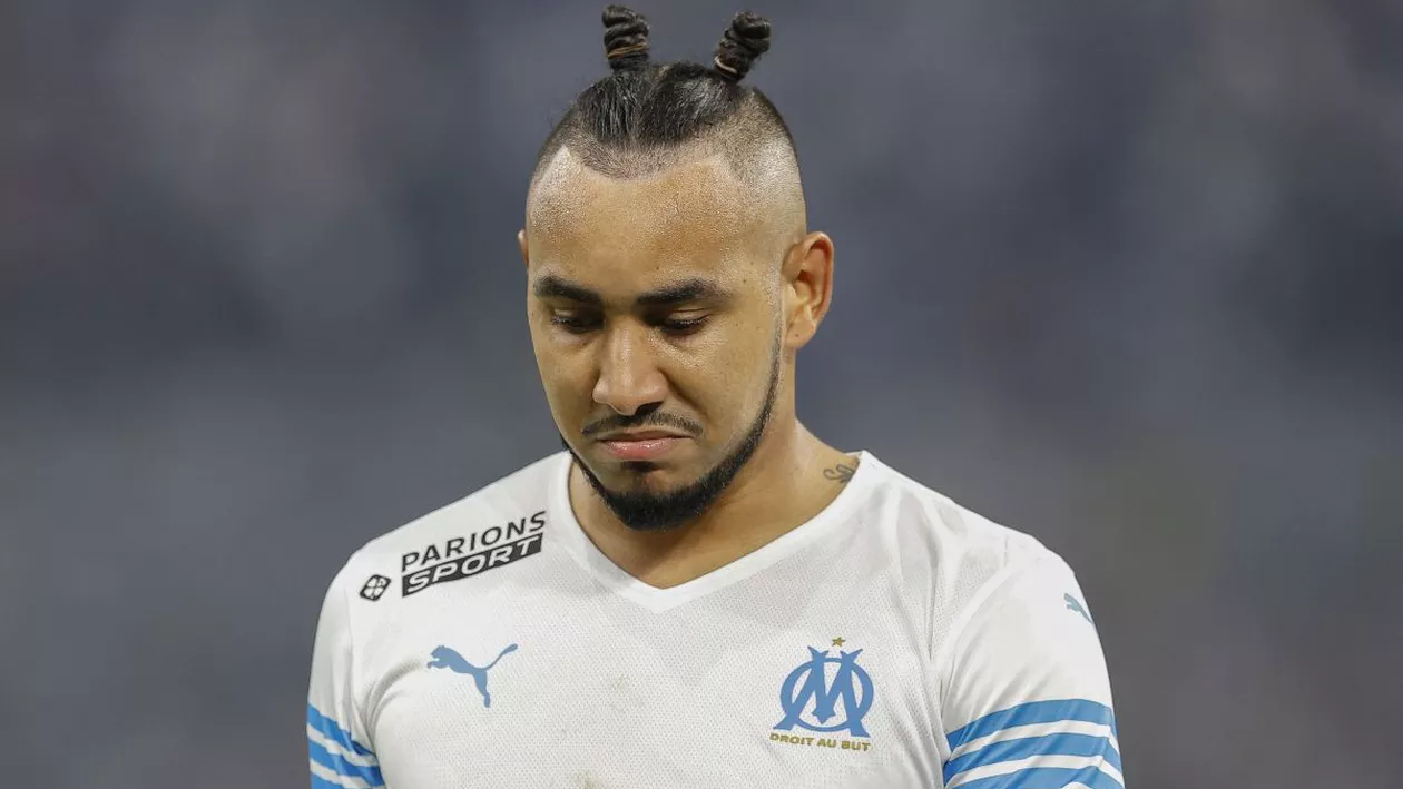 Meciul dintre Lyon și Marseille a fost suspendat, după ce fotbalistul Payet a fost lovit cu o sticlă de apă în cap (VIDEO)