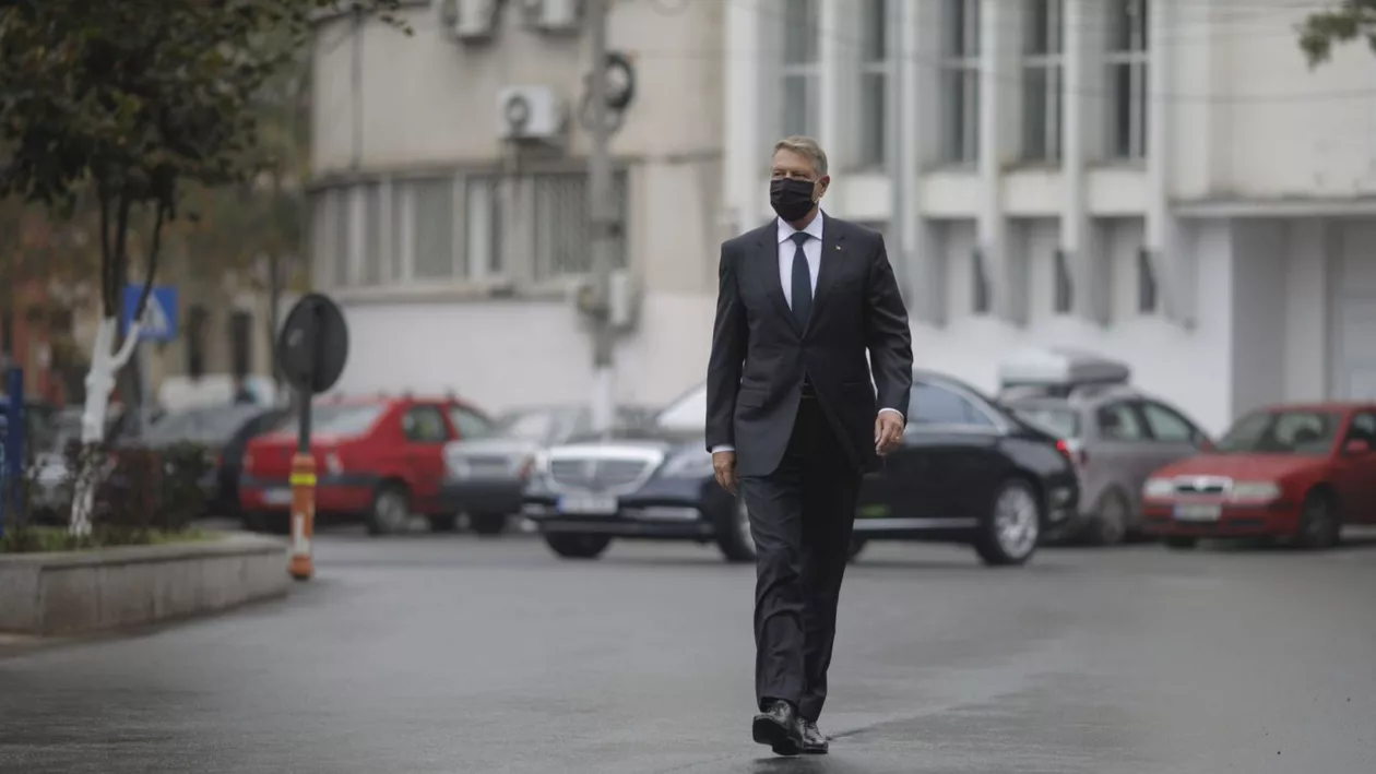 Surse: Klaus Iohannis i-a convocat la Cotroceni pe liderii PNL și PSD pentru discuții privind formarea guvernului