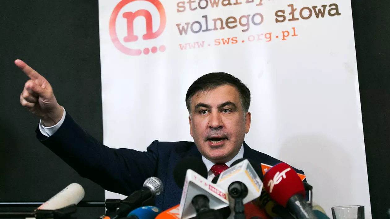 Mihail Saakașvili e în stare critică și riscă să moară în închisoare, susțin medicii. Fostul președinte georgian intrase în greva foamei pe 1 octombrie, după ce a fost trimis la închisoare