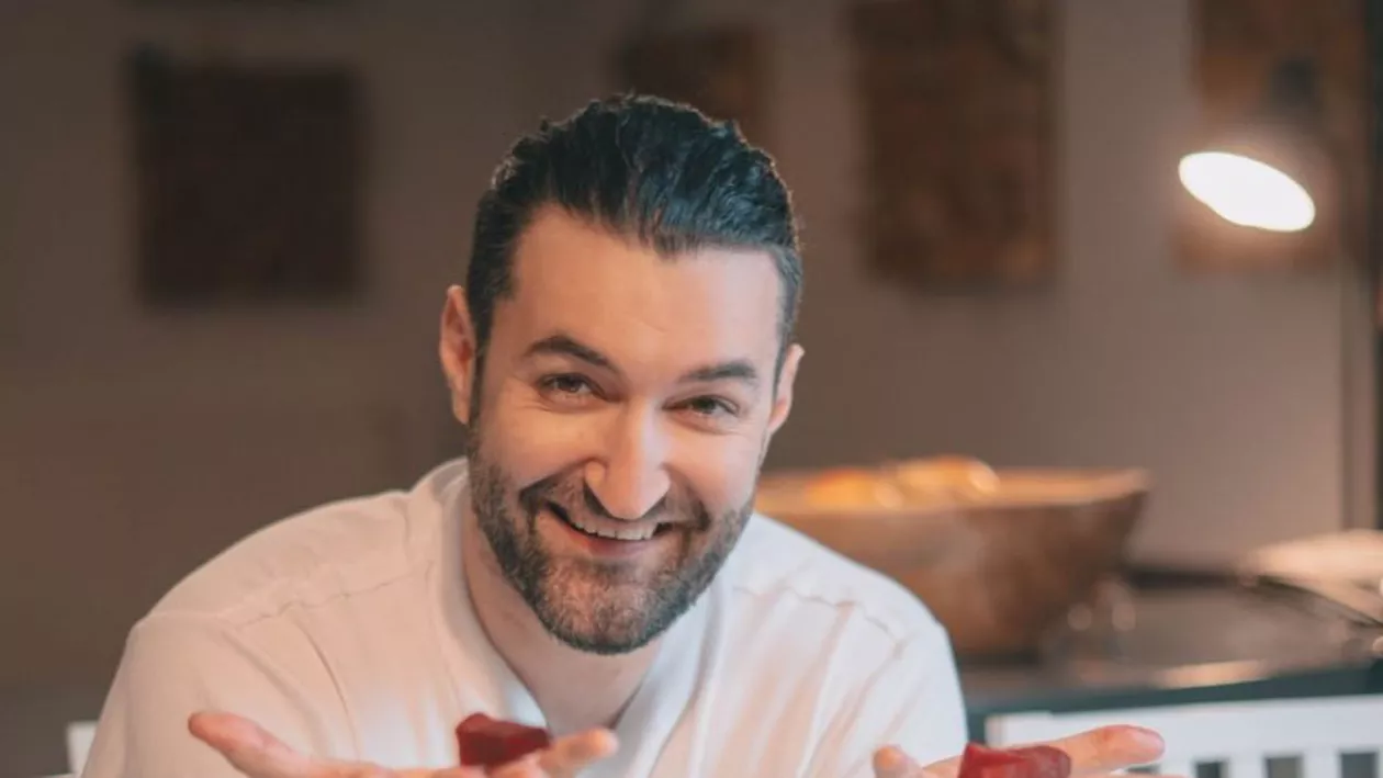 Smiley nu vrea să-și sărbătorească ziua onomastică acasă. Oare Gina Pistol e de acord?