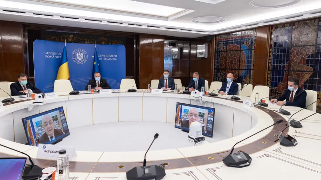 Premierul Nicolae Ciucă le-a cerut lui Alexandru Rafila și Raed Arafat să pregătească sistemul sanitar pentru valul cinci al pandemiei