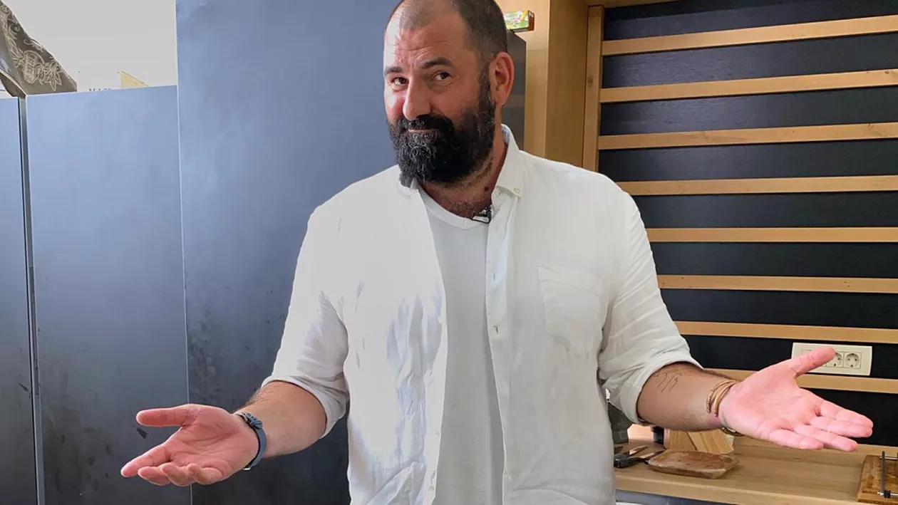 Crăciunul, tot mai aproape. Chef Adrian Hădean a dezvăluit o rețetă de cozonac care circulă în familia sa de 5 generații: „A suferit puține modificări în ultima sută de ani”