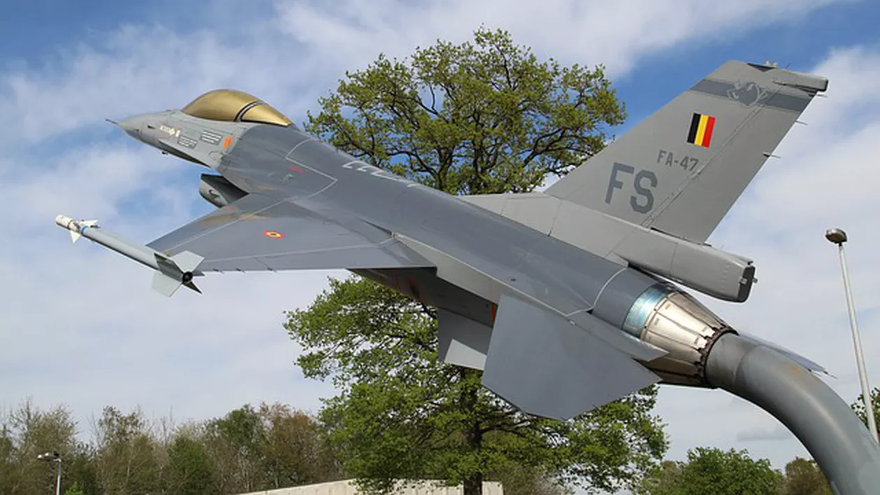 România cumpără alte 32 de avioane F-16 din Norvegia. Aparatele au peste 40 de ani vechime