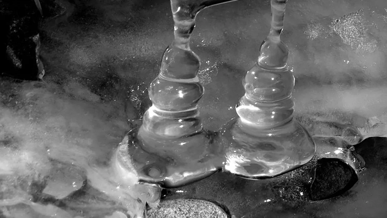 Vreme rea în a doua zi de Crăciun. Avertizare de polei în mai multe județe din țară