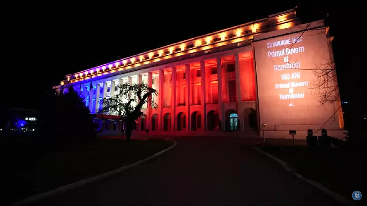 VIDEO. Imagini simbolice pe Palatul Victoria la 160 de ani de la primul Guvern al României. Nicolae Ciucă: Guvernul trebuie să rămână punct de sprijin pentru cetățeni și pentru celelalte instituții ale statului