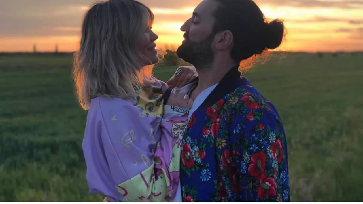 Sărbătoare mare în casa lui Smiley: Un an de când viață noastră e mult mai frumoasă pentru că o privim prin ochii tăi