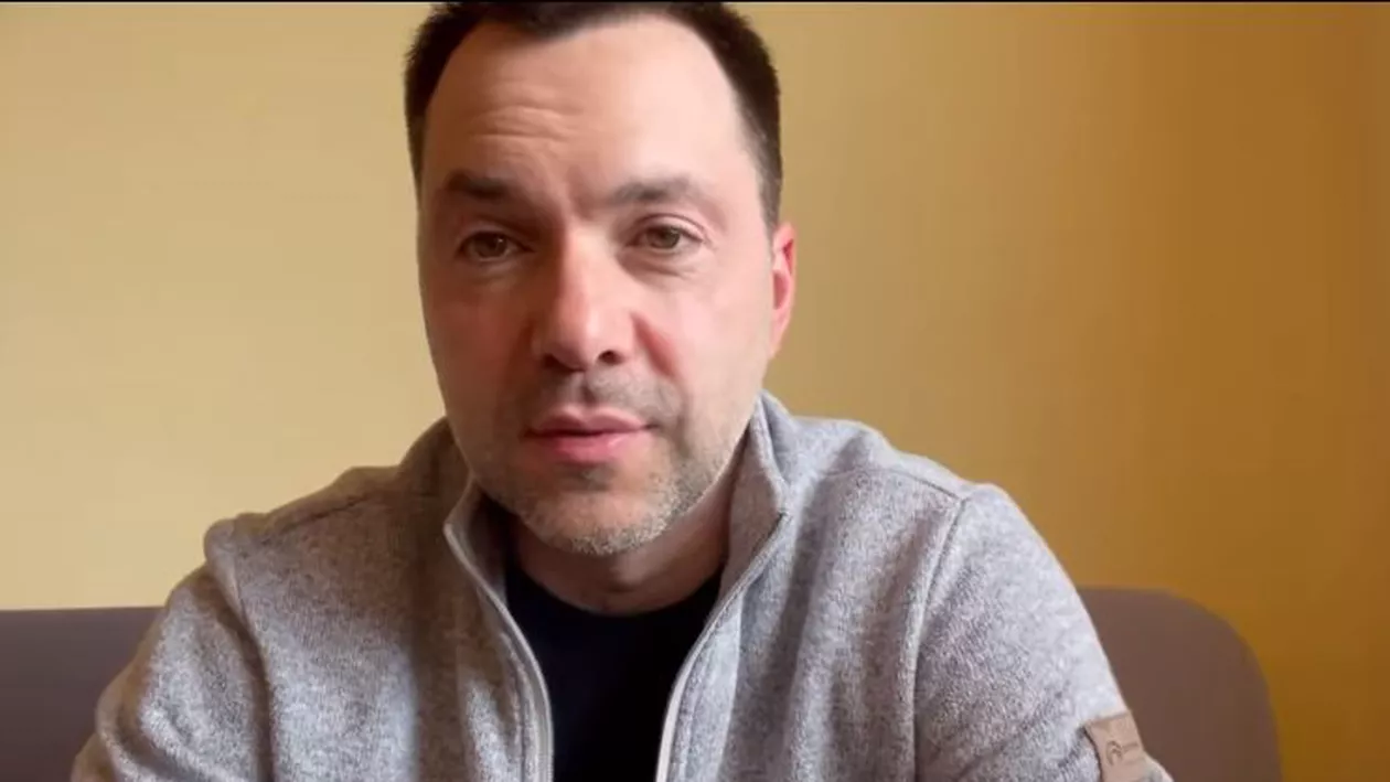 Oleksii Arestovici, consilier al lui Volodimir Zelenski, amenință Moscova cu bombardamente dacă vor fi atacate centrele de comandă din Kiev