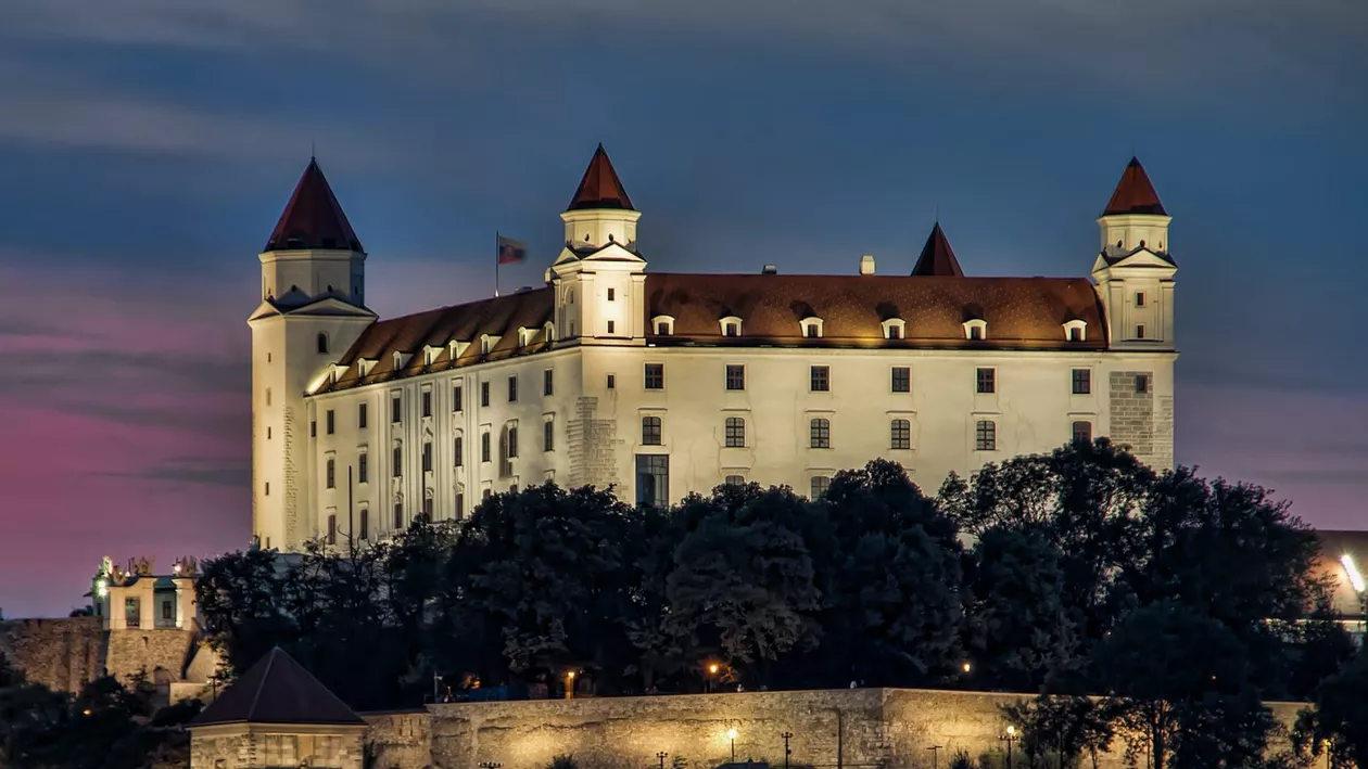 Slovacia expulzează 35 de diplomați ruși, în contextul acuzațiilor de spionaj