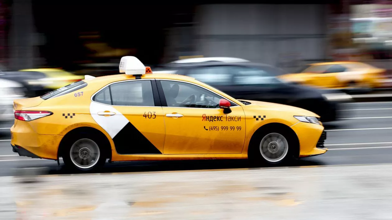 Un atac cibernetic a blocat centrul Moscovei: sute de taxiuri solicitate simultan