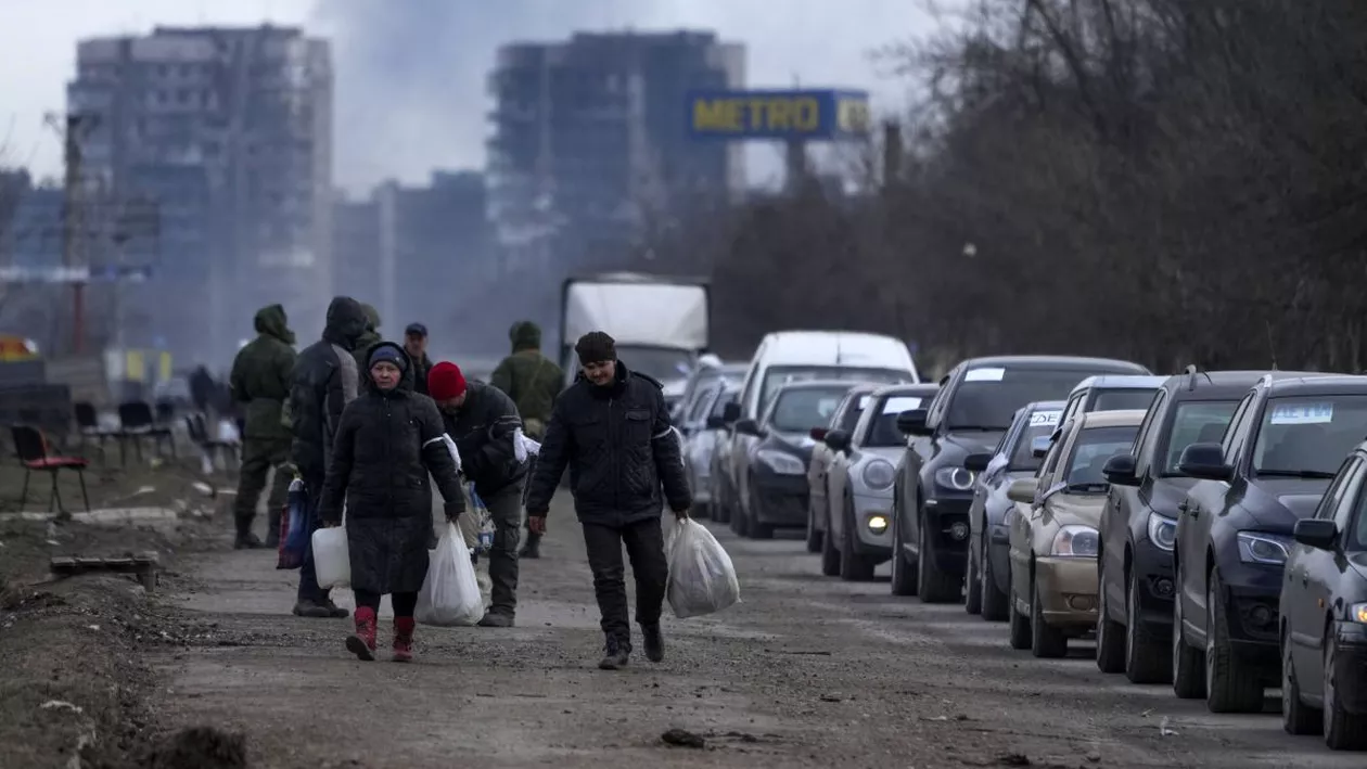 Mărturia cutremurătoare a unui ucrainean care a reușit să fugă din Mariupol: „Rachetele au lovit la 15 metri de ascunzătoarea noastră”