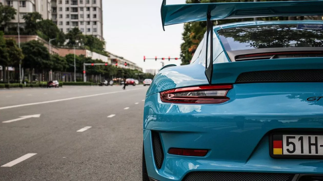 Porsche va plăti 80 de milioane de dolari pentru că și-a înșelat clienții cu date tehnice false