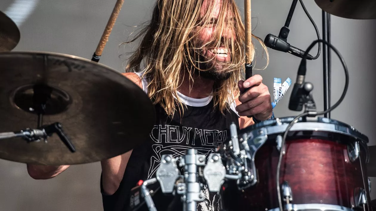 Taylor Hawkins, bateristul trupei Foo Fighters, a fost găsit mort