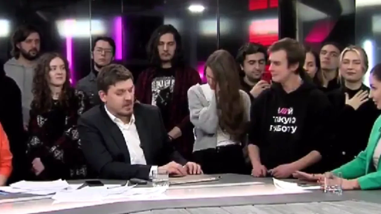 „Nu războiului”, ultimele cuvinte difuzate la un post independent de televiziune din Rusia