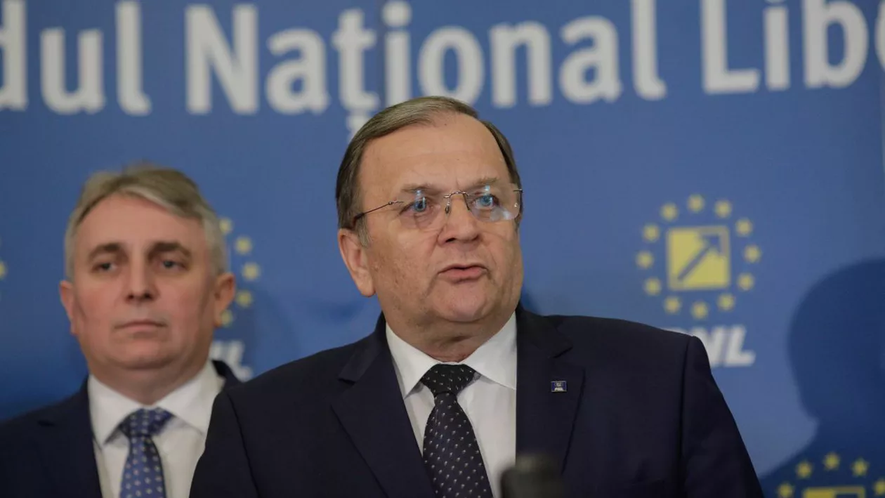 Gheorghe Flutur a fost ales în funcția de președinte interimar al PNL. Lucian Bode, votat secretar general al PNL (VIDEO)