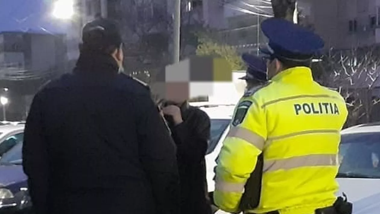 O femeie de 58 de ani a fost arsă de vie în scara unui bloc din centrul orașului Pitești