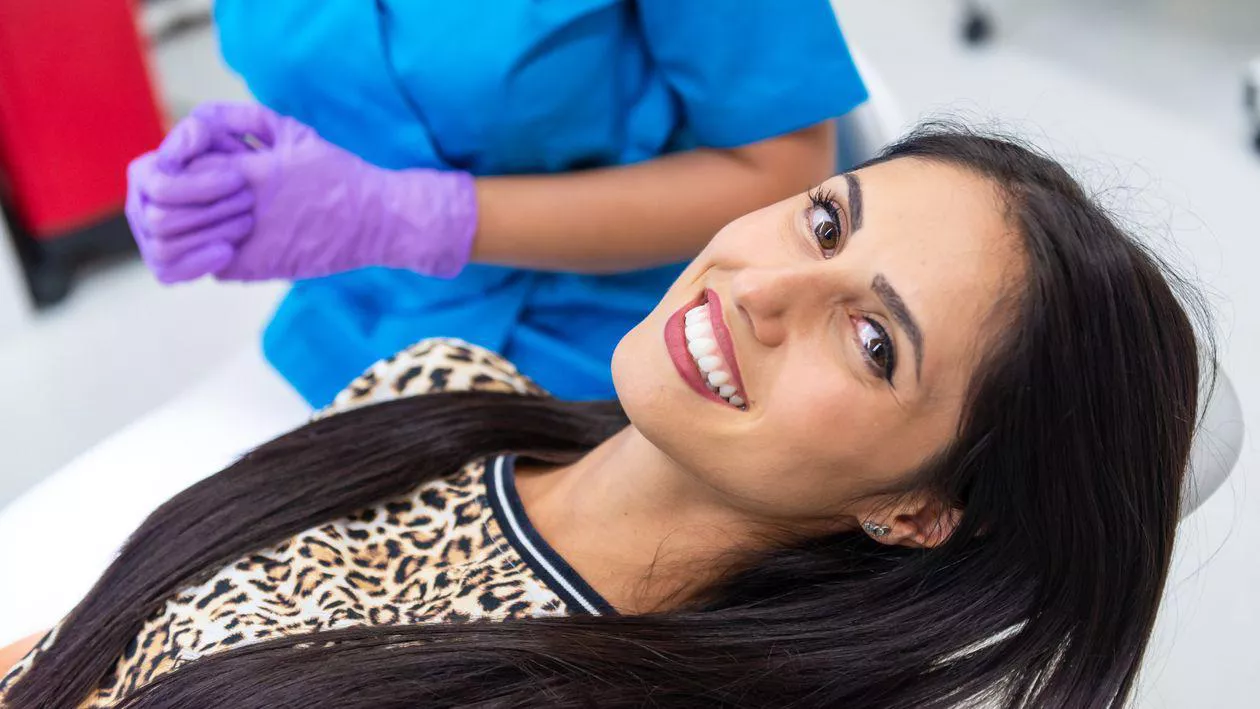 Implanturile dentare premium, soluția potrivită pentru tine. Beneficiile implanturilor premium