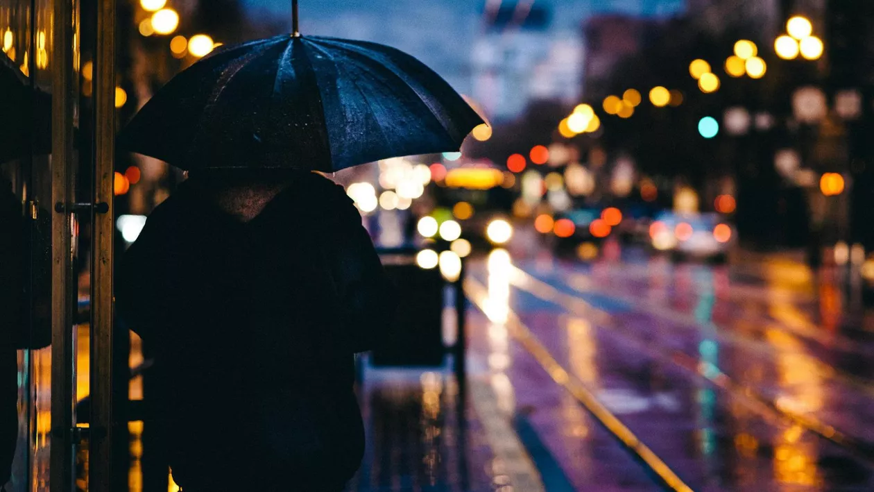 Prognoza meteo: În următoarele două săptămâni valorile termice vor fi uşor mai scăzute decât cele specifice perioadei