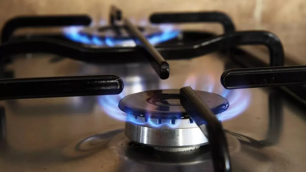 Plafonarea facturilor la energie și gaze expiră pe 1 aprilie. Ce urmează după? Scenariile discutate la Guvern