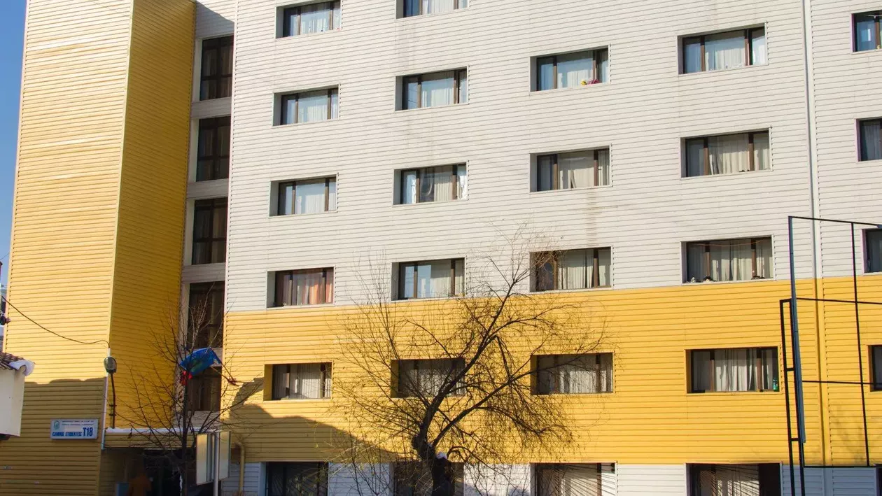 Litera Z, semnul lui Putin, a apărut pe un cămin studențesc din Iași