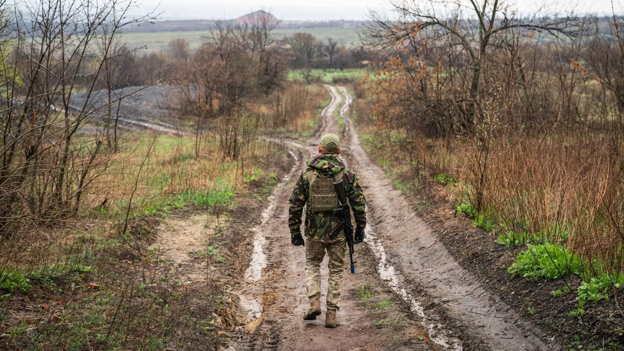 Statul Major ucrainean: Rusia lansează ofensivă în Donbas, luptele pentru Mariupol sunt în desfășurare