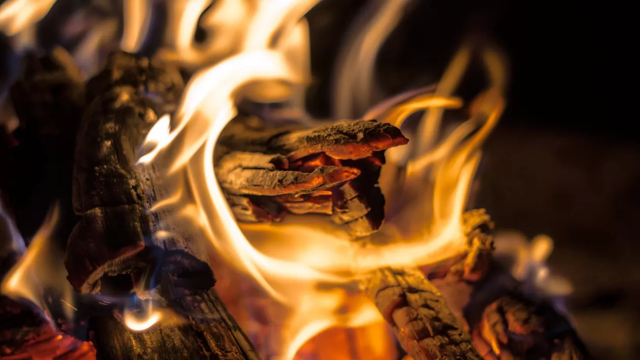 Incendiu într-un cămin din Brazii de Jos locuit de refugiaţi ucraineni