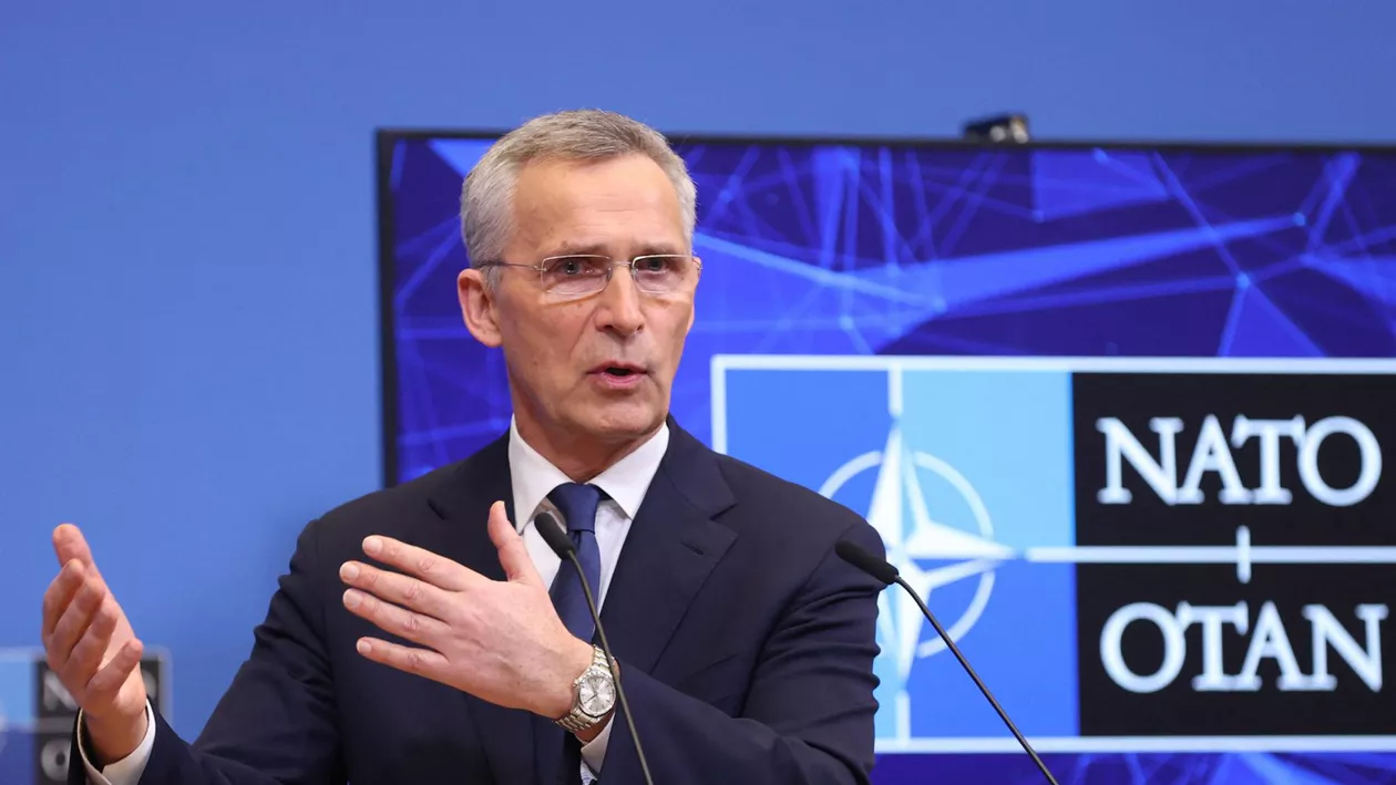Șeful NATO îi cere președintelui rus să oprească imediat războiul: Rămânem ferm alături de Ucraina
