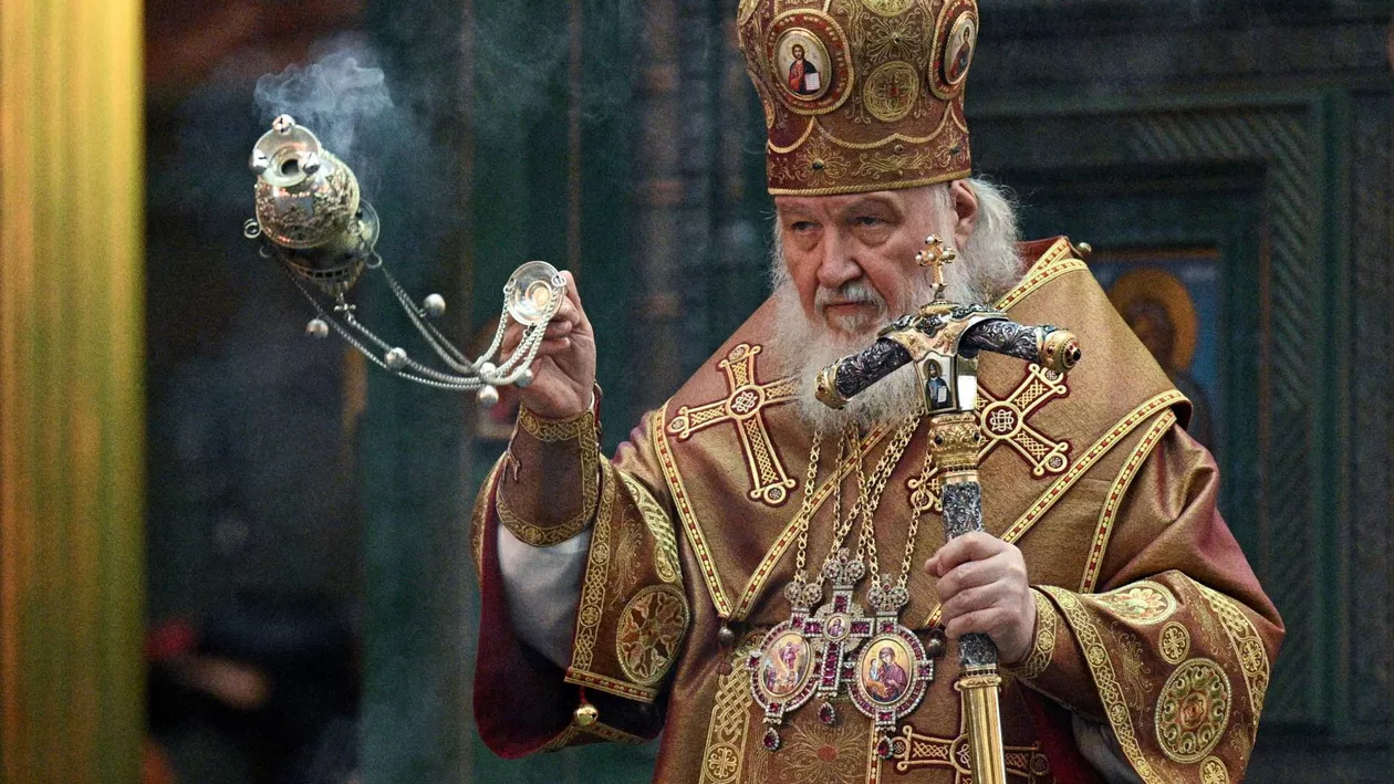 Patriarhul Kirill al Moscovei a fost testat pozitiv pentru COVID-19: „Are simptome severe”