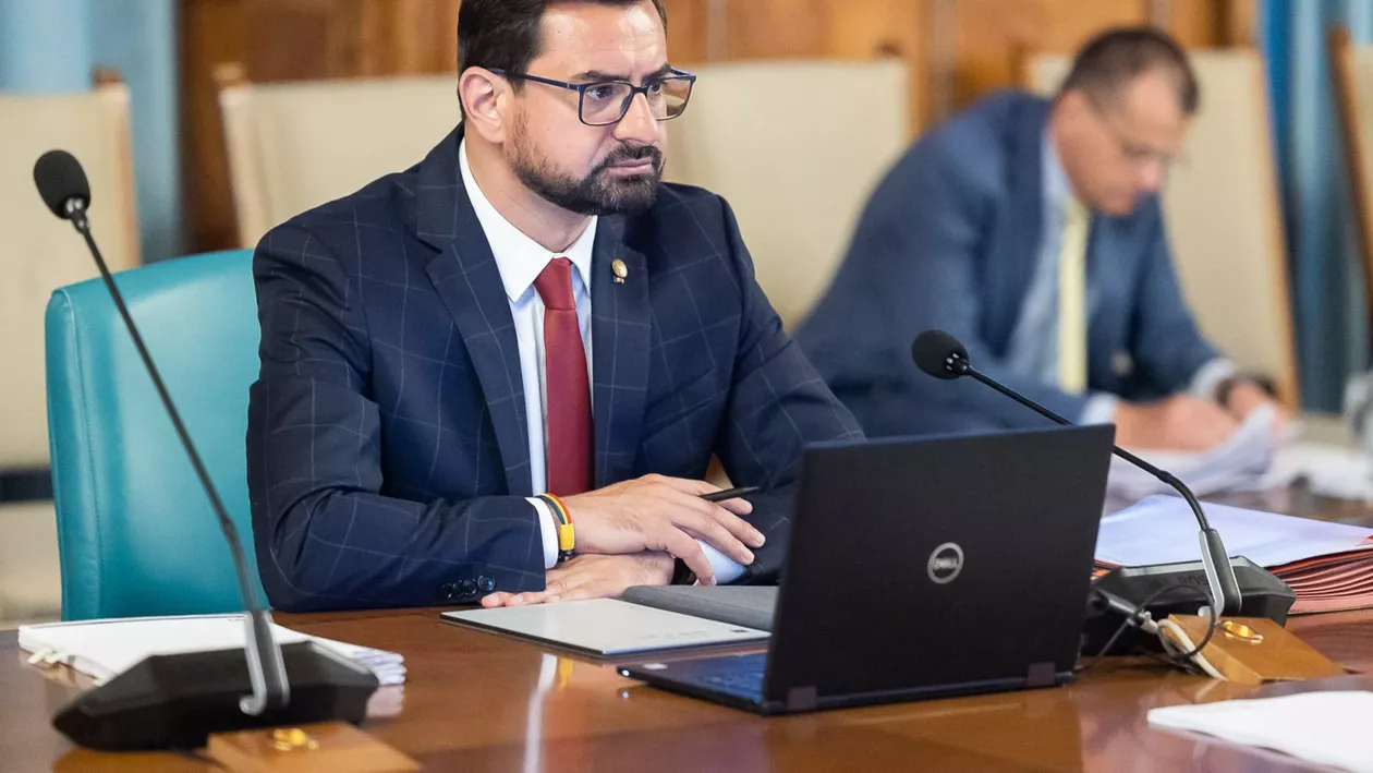DNA cere ridicarea imunității lui Adrian Chesnoiu. Ministrul Agriculturii, acuzat de abuz în serviciu