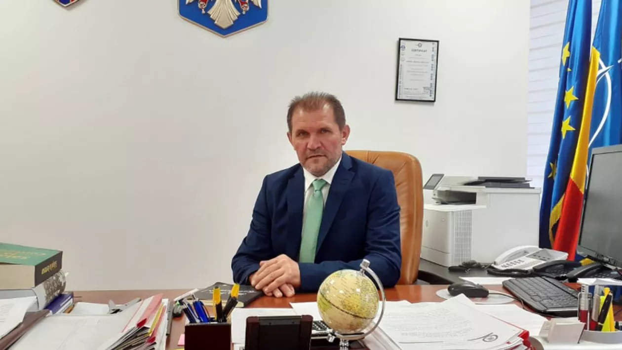 Subprefectul de Sălaj a murit după ce acoperişul unui foişor s-a prăbuşit din cauza vântului. Alte trei persoane au fost rănite