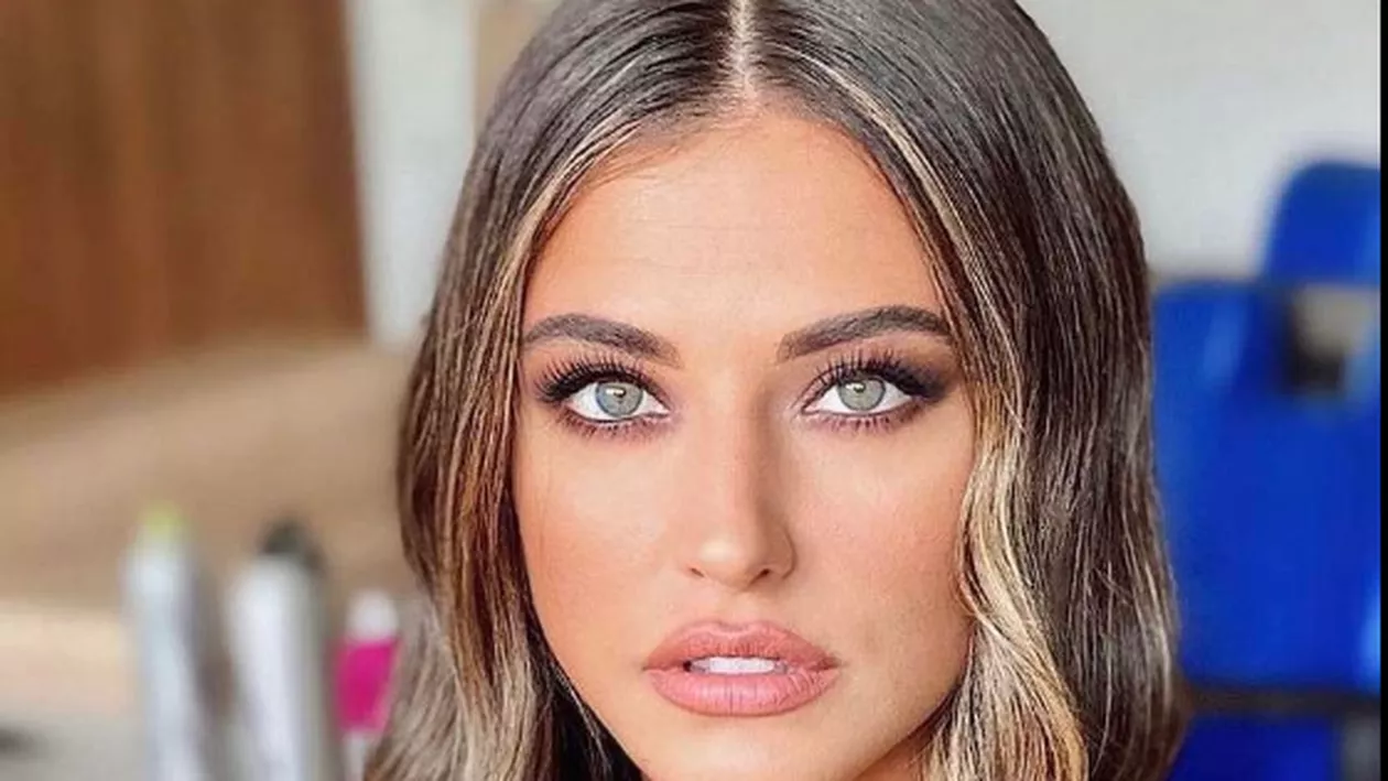 Început de weekend nefast pentru Antonia. De ce a ajuns cântăreața la spital cu perfuzia în mână