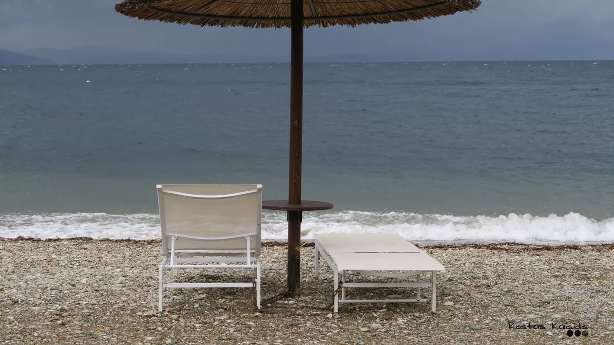 Cât costă un șezlong în stațiunile de la Marea Neagră și câte ore beneficiază turiștii de ele