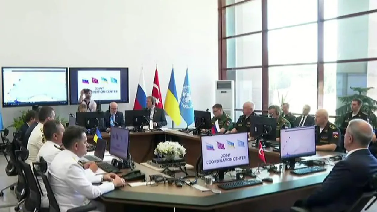 Militarii ruși și ucraineni, filmați la aceeași masă. Centrul care controlează exporturile de cereale ale Kievului a fost inaugurat (VIDEO)
