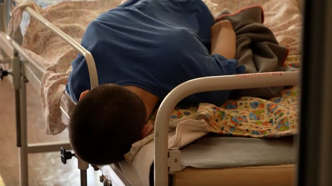 Acuzații grave la un centru de plasament din Iași. Banii copiilor cu dizabilități însușiți de asistenta socială