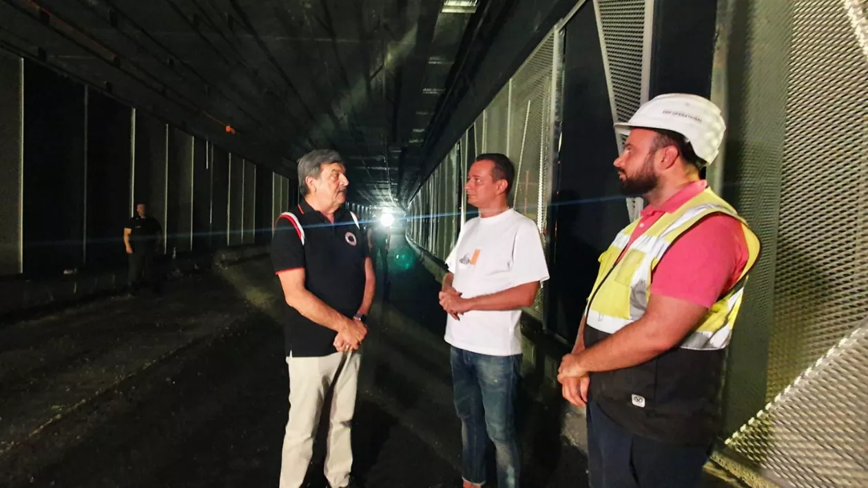 Lucrările la Pasajul rutier Unirii au depășit pragul de 50%. Primarul Sectorului 4, Daniel Băluță și Prefectul Capitalei, Toni Greblă, au verificat noaptea trecută șantierul din centrul Bucureștiului
