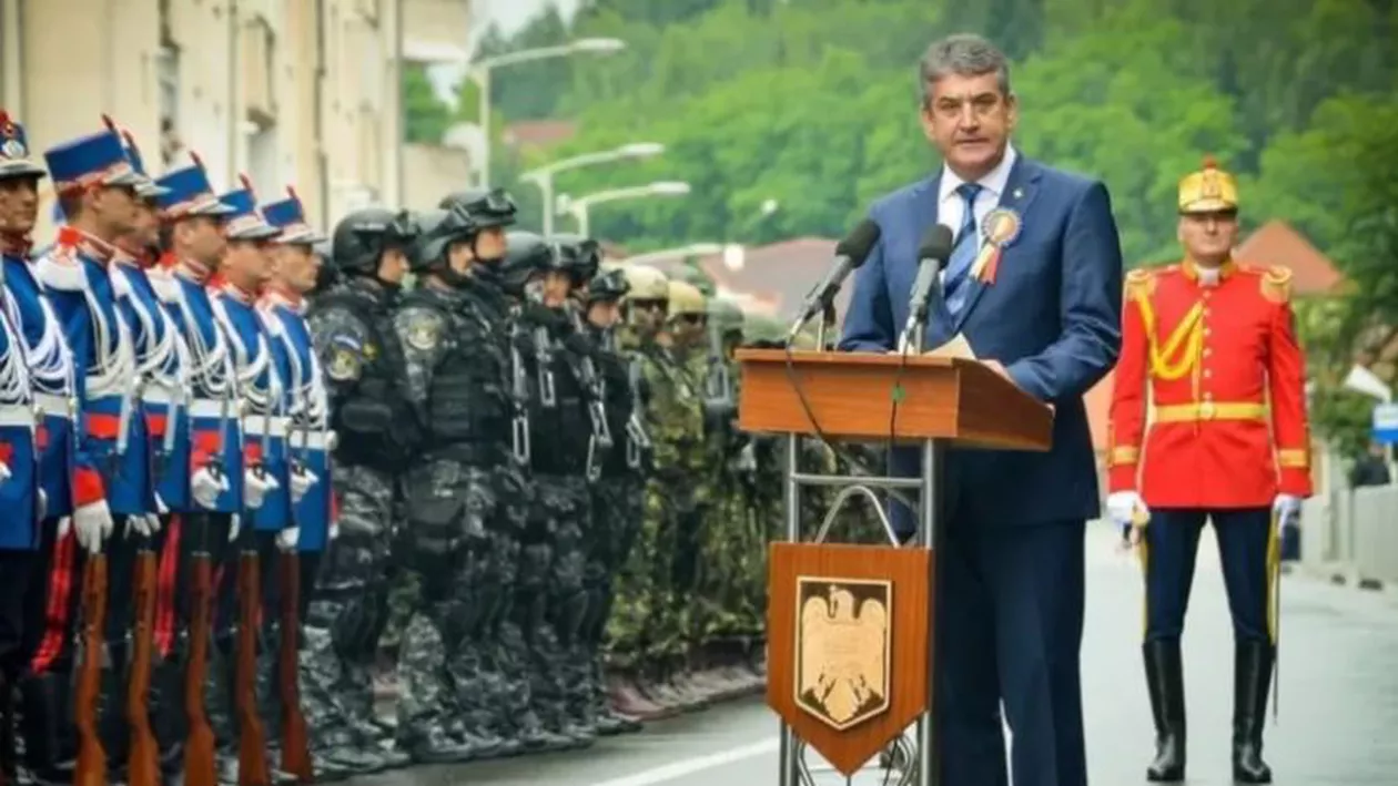 Gabriel Oprea: Pensiile militare trebuie să rămână pensii ocupaționale / În această perioadă trebuie să crească soldele militarilor, salariile polițiștilor și pensiile militare