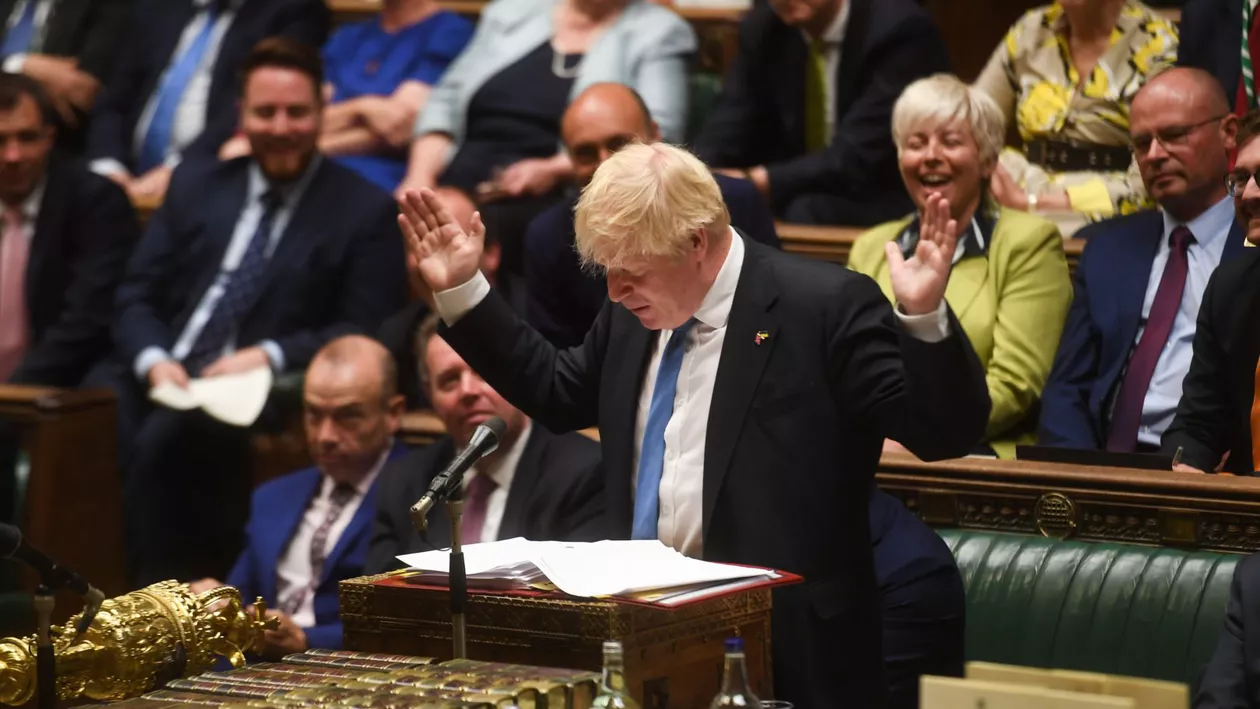 Johnson și Zelenski, prima discuție telefonică după demisia premierului. Ce asigurări i-a dat oficialul britanic
