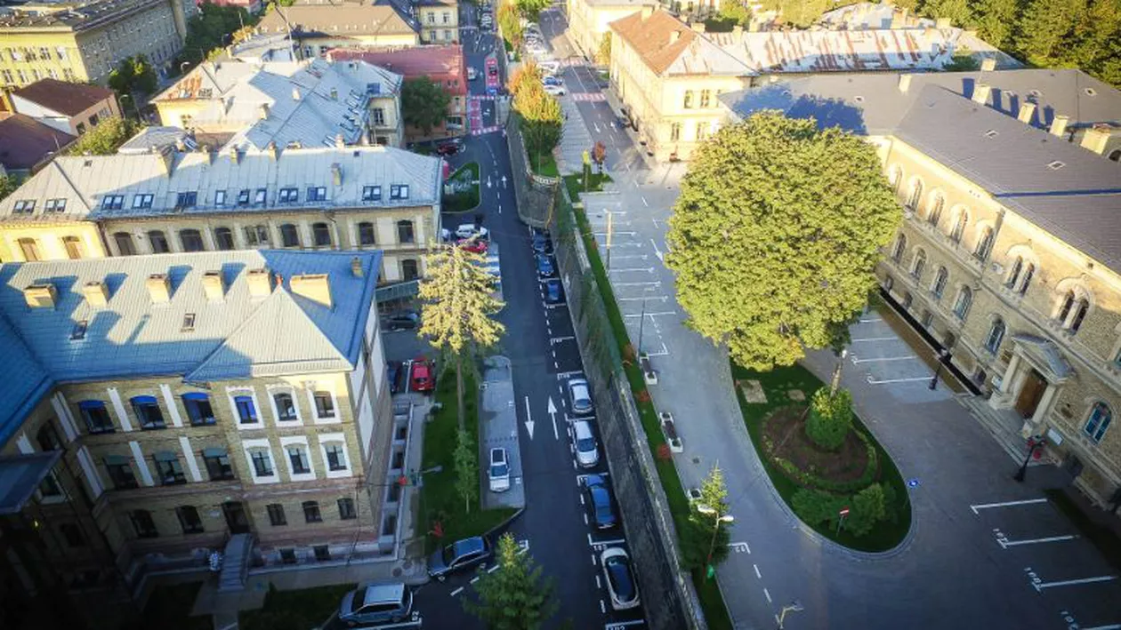„E o nebunie!”. Cât costă parcarea la Spitalul Judeţean Cluj-Napoca