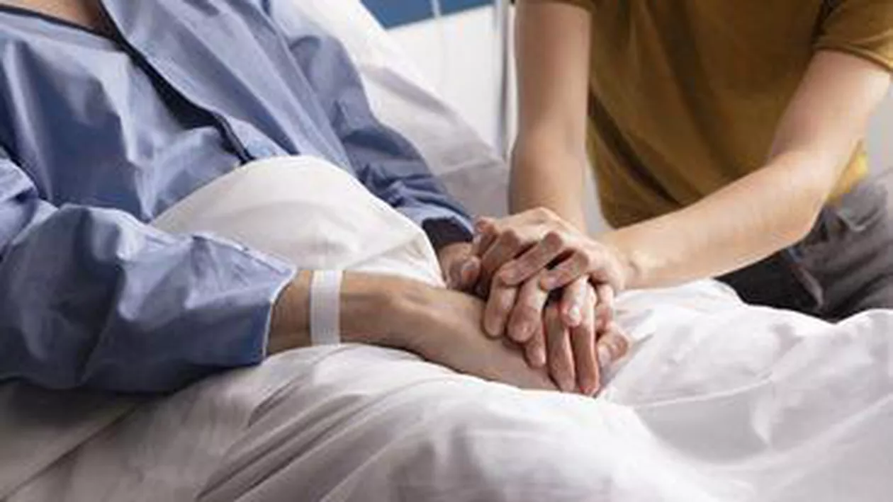 Un bărbat s-a vindecat de HIV după ce a primit tratament pentru leucemie: „Nu m-am gândit niciodată că voi trăi să văd ziua în care nu voi mai avea HIV”