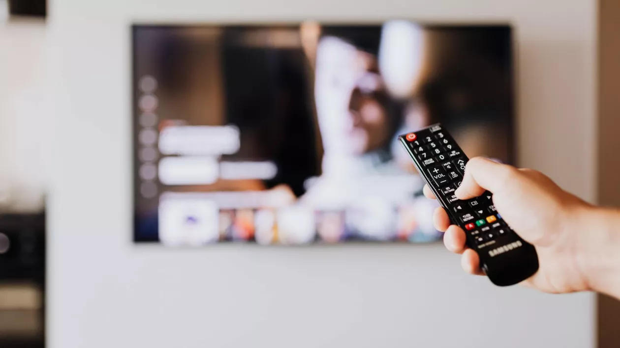 GHID PENTRU TELECOMANDA UNIVERSALĂ