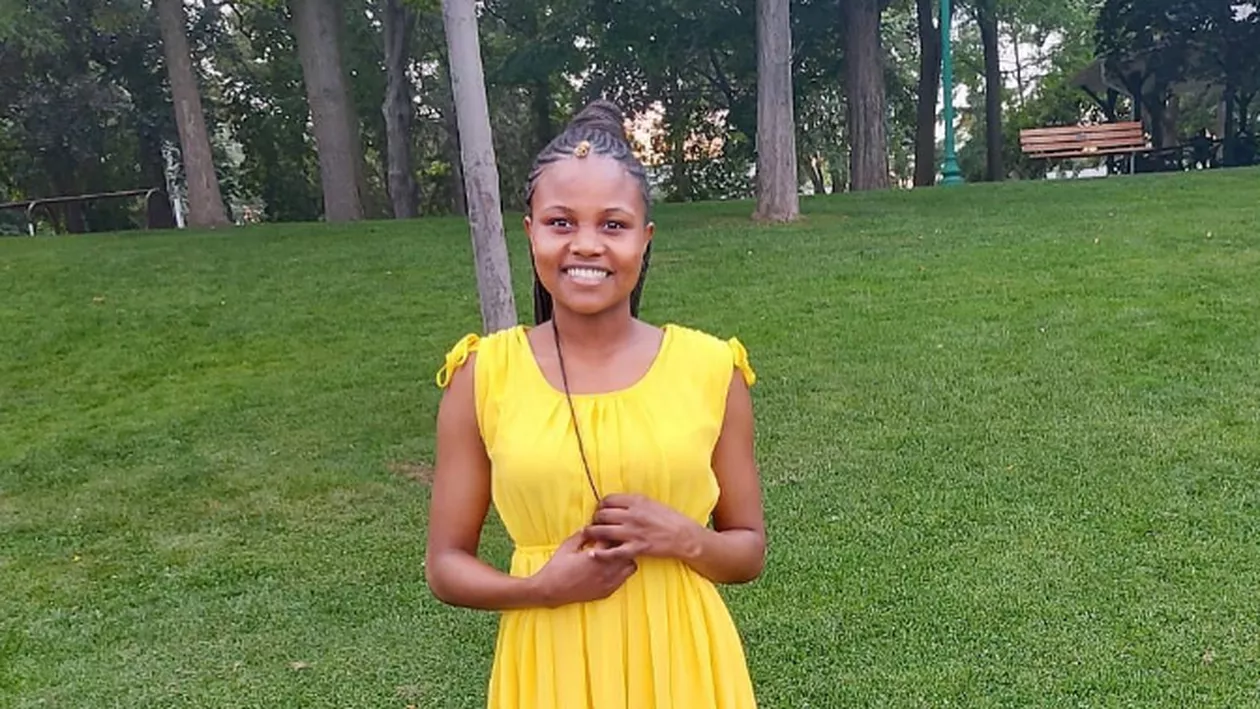 O tânără de 23 de ani, din Kenya a murit în timp ce făcea live pe Facebook. Tatăl fetei care s-a înecat: „Am urmărit acel videoclip. Am plâns”