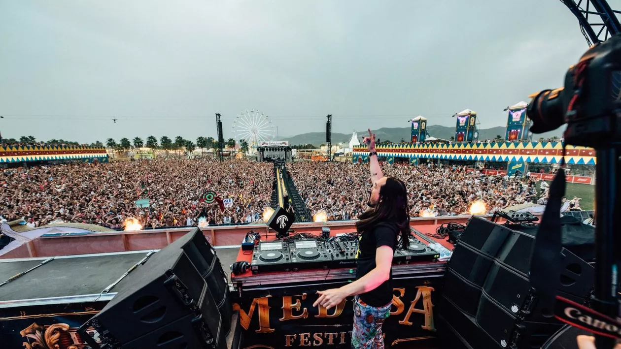 Spania: Un om a murit, iar 40 de persoane au fost rănite în cadrul festivalului Medusa, după ce o bucată din scenă s-a prăbușit