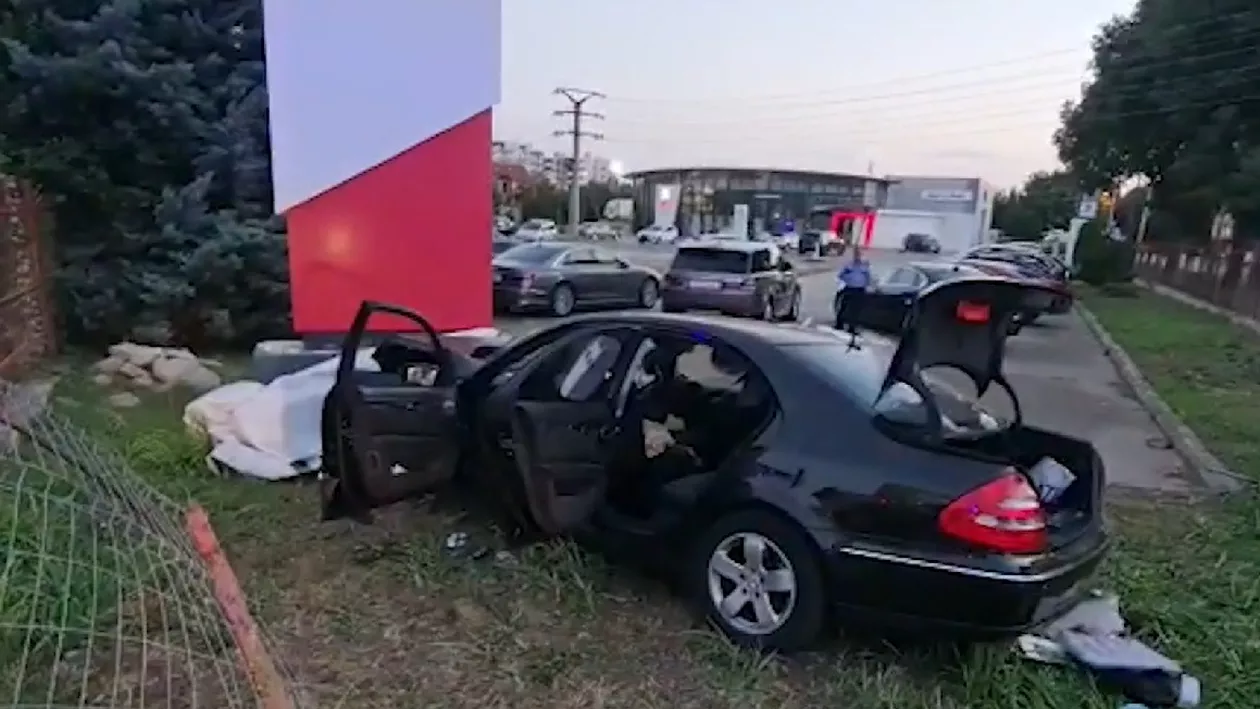 Un tânăr a murit într-un cumplit accident în Constanţa. În mașină se aflau șapte persoane