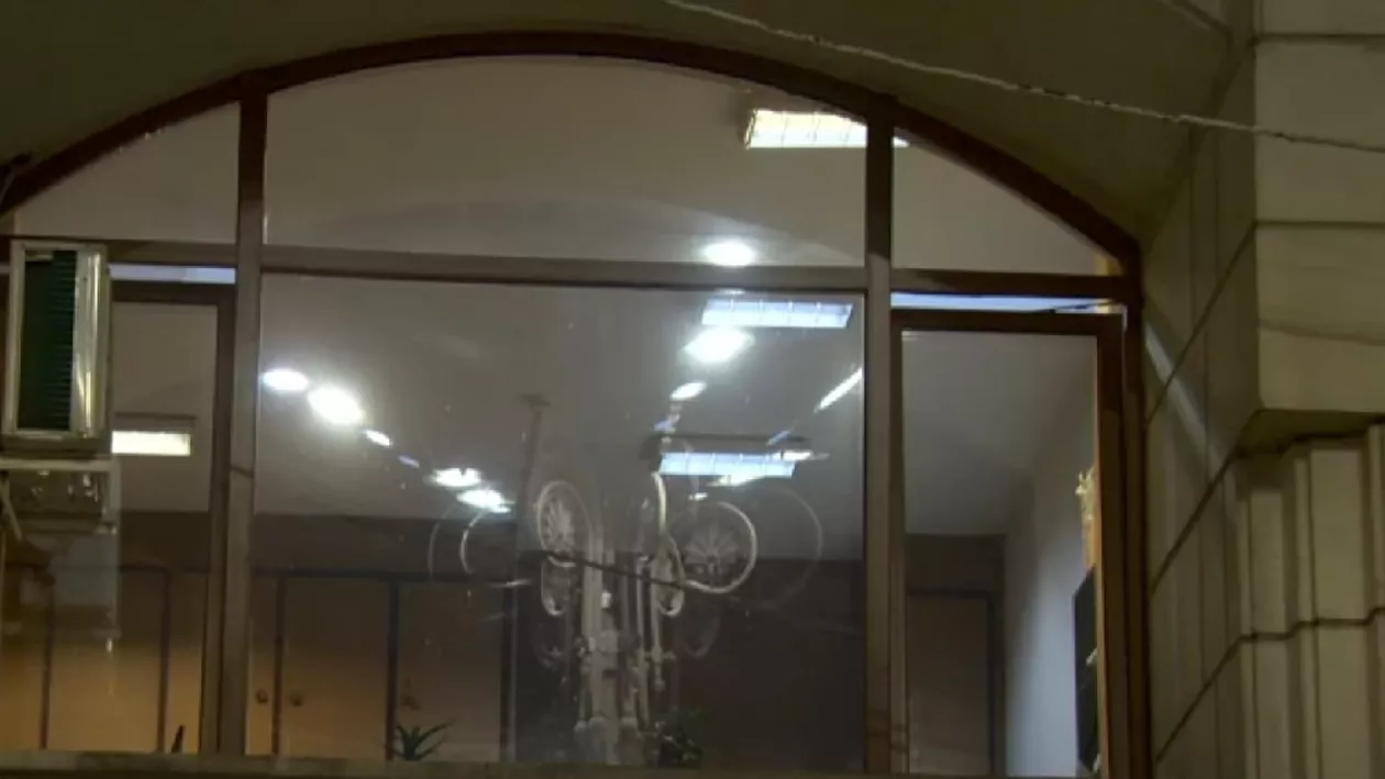 În timp ce unele țări fac economie la curent, instituțiile României țin lumina aprinsă noaptea