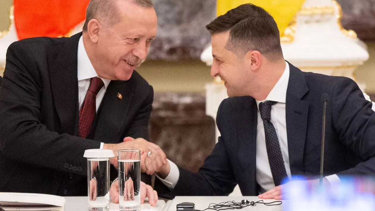 Discuție telefonică Zelenski-Erdogan care marchează rolul cheie al Turciei în politicile Mării Negre