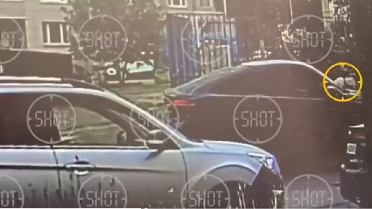 Rusia afirmă că mașina șefului adjunct al Statului Major al Forțelor Armate Ruse a fost incendiată de o pensionară hipnotizată