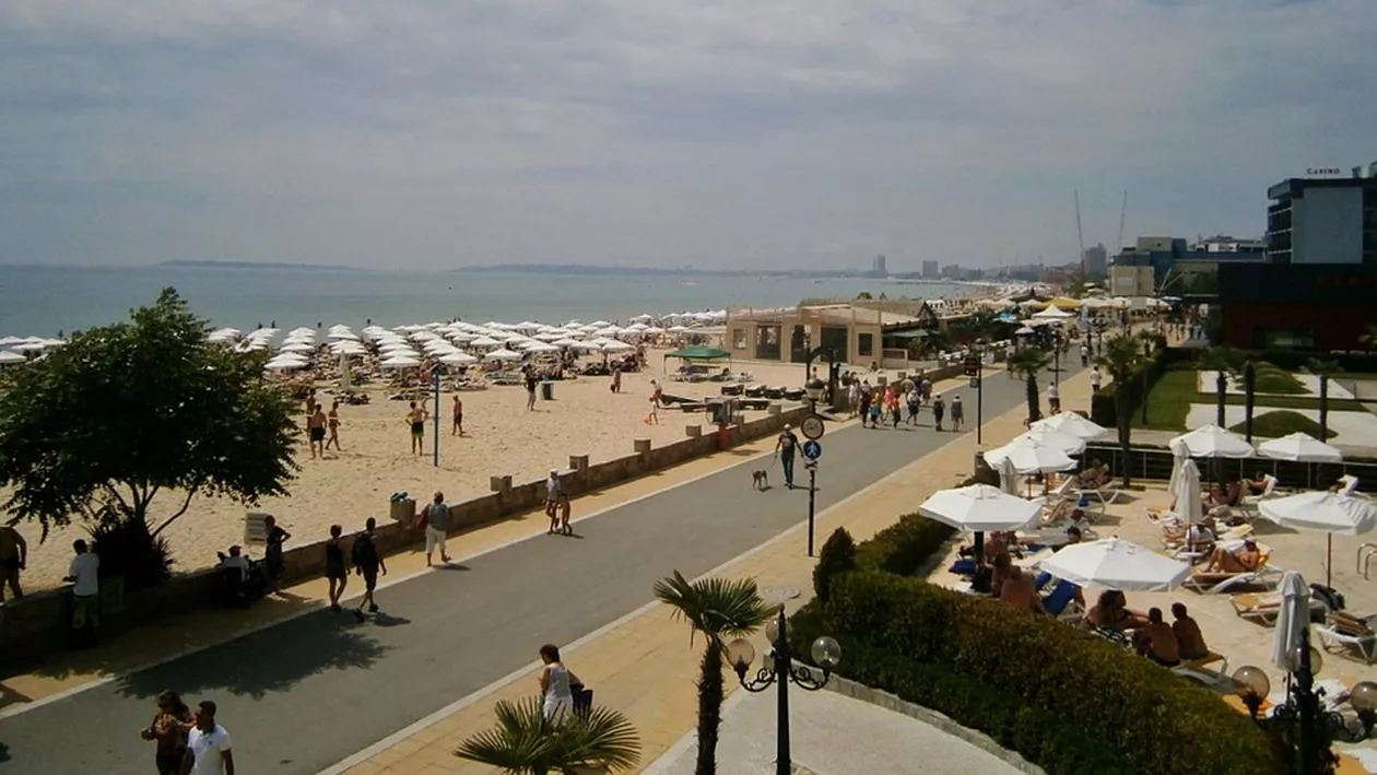 Bulgarii oferă salarii bune pentru studenții care se angajează pe litoral. Se acceptă chiar și minori