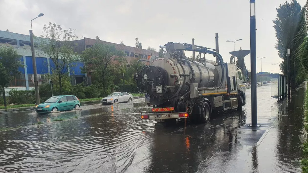 Potop în Buzău! Inundație în subsolul Prefecturii și la ANAF